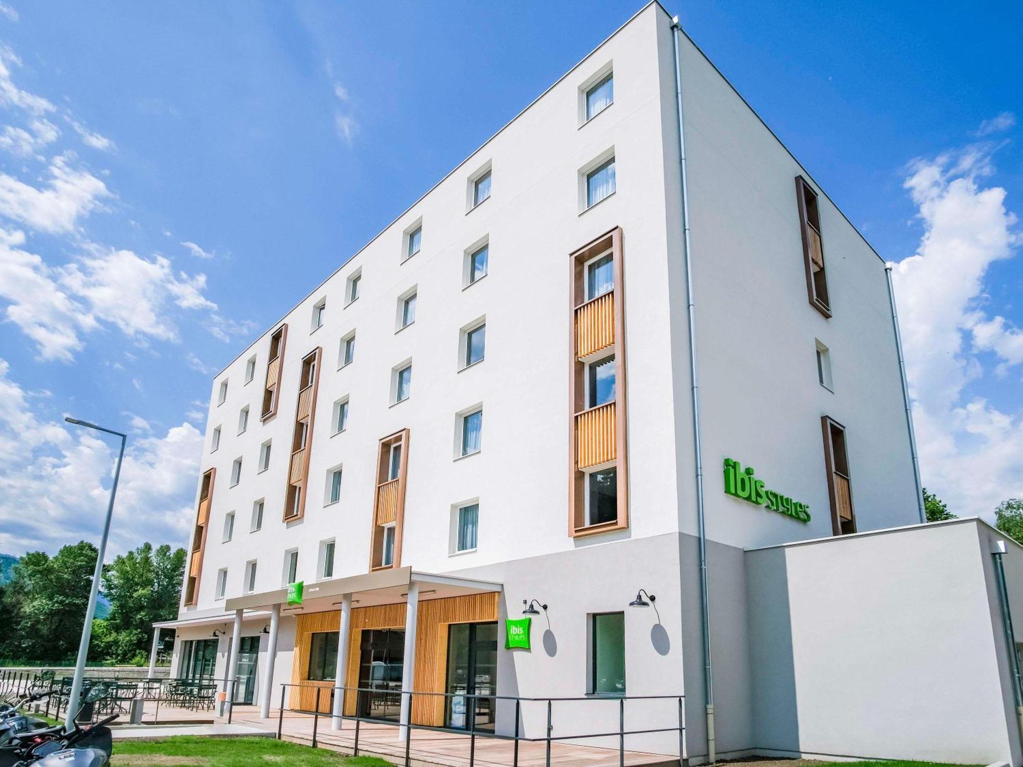 Ibis Styles 3*